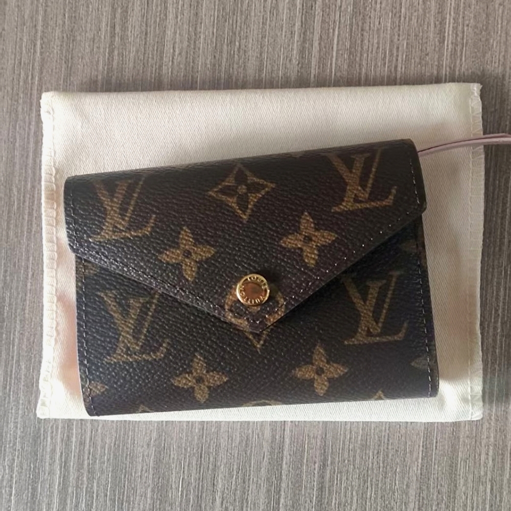 Louis Vuitton Monogram Victorine Wallet